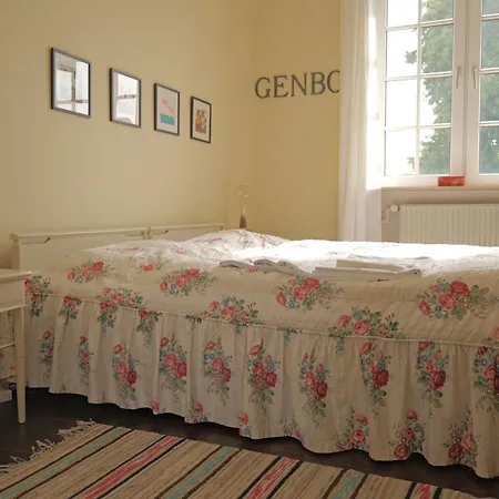 Huset I Bed and Breakfast 3*