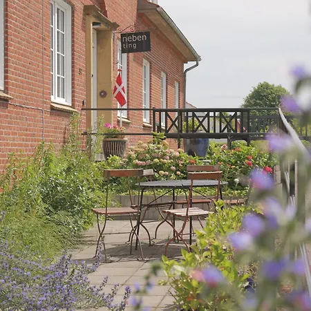 Huset I فندق مبيت وإفطار Hejls