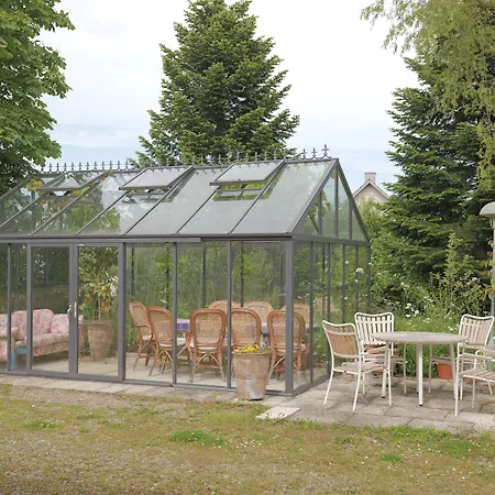 فندق مبيت وإفطار Huset I 3*