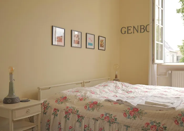 Nocleg ze śniadaniem Huset I 3*