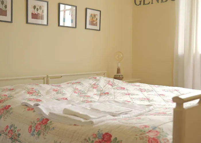 Huset I Nocleg ze śniadaniem Hejls