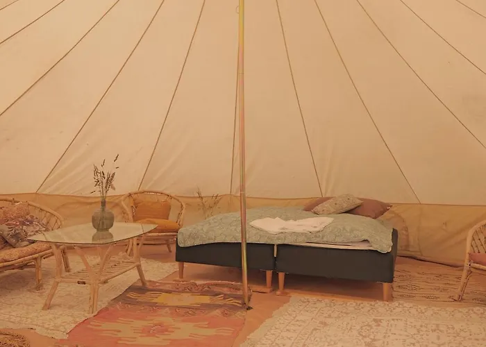 Nocleg ze śniadaniem Huset I 3*