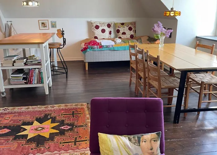 Nocleg ze śniadaniem Huset I 3*